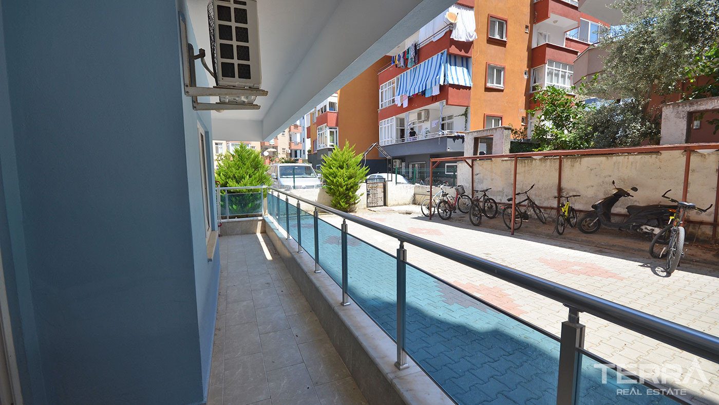 Bargain Apartment Only 500 m from the Beach in Alanya, Oba - 55182
