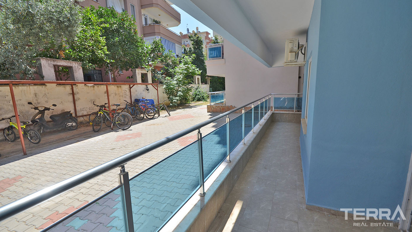 Bargain Apartment Only 500 m from the Beach in Alanya, Oba - 55183