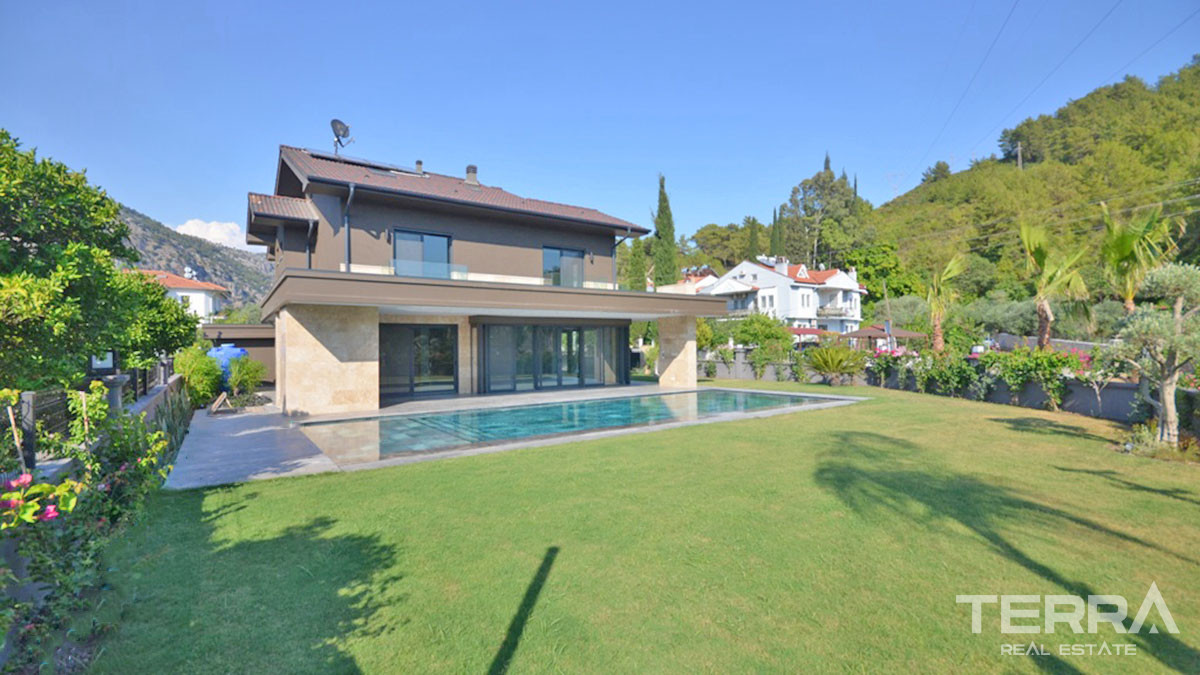 Luxury Villa with Stylish Swimming Pool in Fethiye, Göcek - 55268