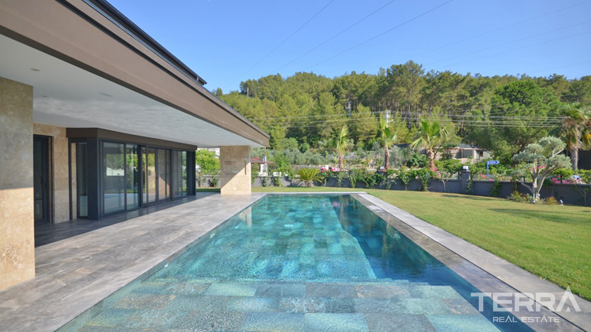 Luxury Villa with Stylish Swimming Pool in Fethiye, Göcek - 55273