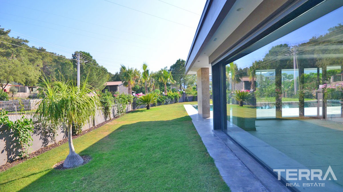 Luxury Villa with Stylish Swimming Pool in Fethiye, Göcek - 55277