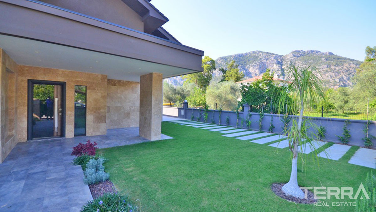 Luxury Villa with Stylish Swimming Pool in Fethiye, Göcek - 55278