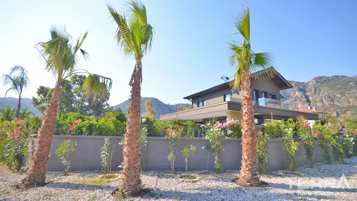 Luxury Villa with Stylish Swimming Pool in Fethiye, Göcek - 55281