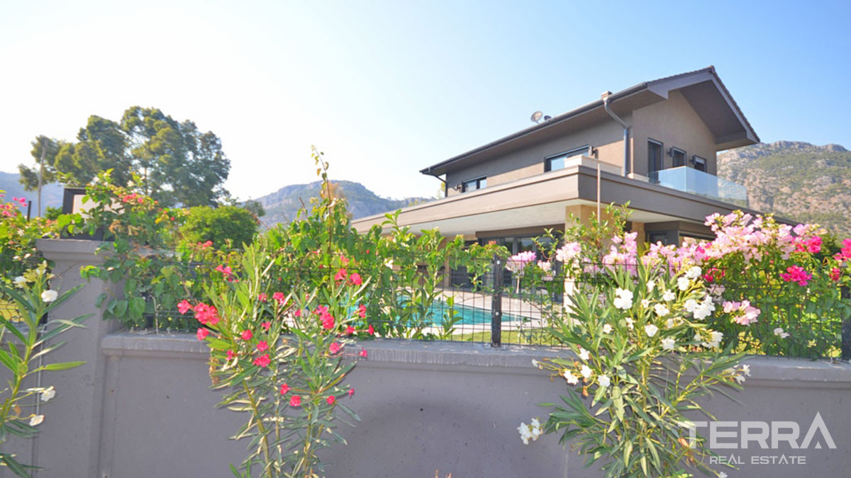 Luxury Villa with Stylish Swimming Pool in Fethiye, Göcek - 55283