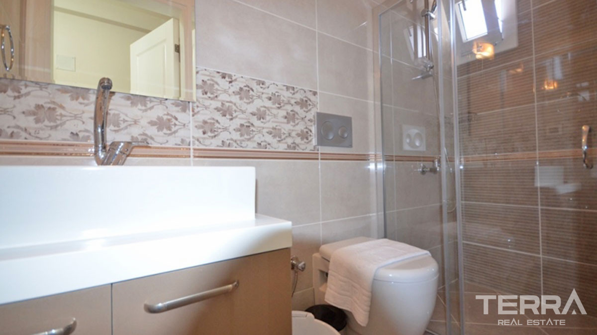 Resale Apartment in Luxury Residential Complex in Çalış, Fethiye - 55436
