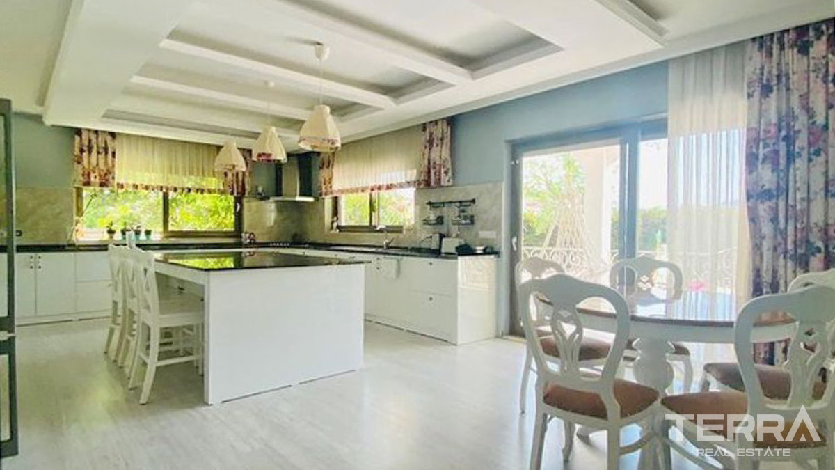 Large Villa with Private Swimming Pool in Karagedik, Çalış, Fethiye - 55528