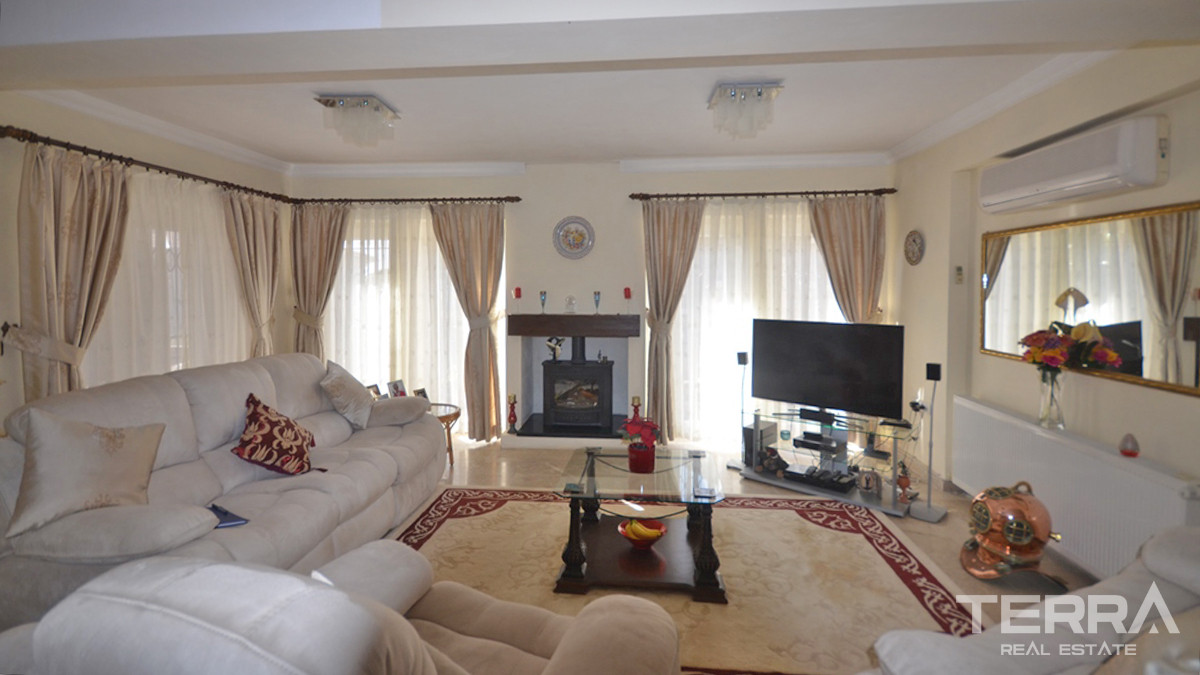 Resale Villa with Private Pool in Fethiye, Ovacık, Ölüdeniz Area - 55559