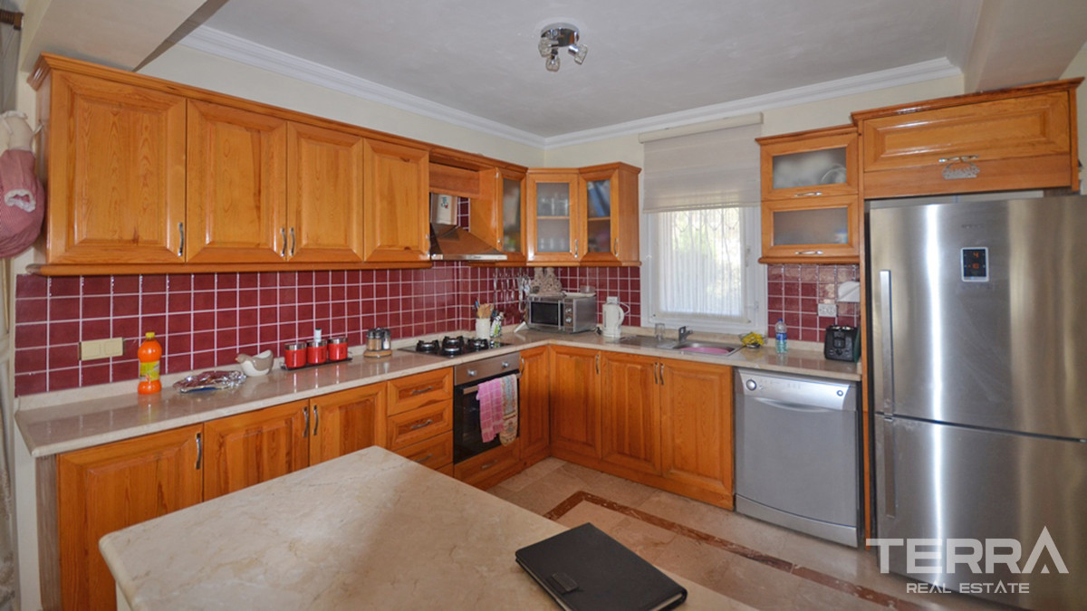Resale Villa with Private Pool in Fethiye, Ovacık, Ölüdeniz Area - 55561