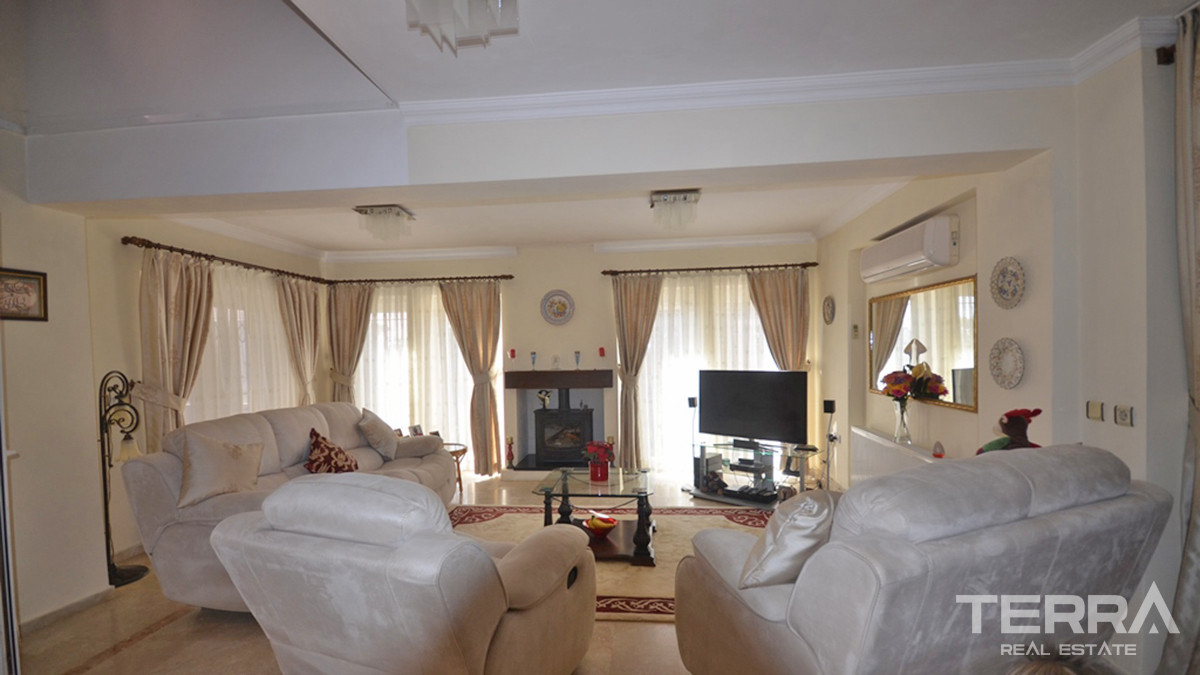 Resale Villa with Private Pool in Fethiye, Ovacık, Ölüdeniz Area - 55563