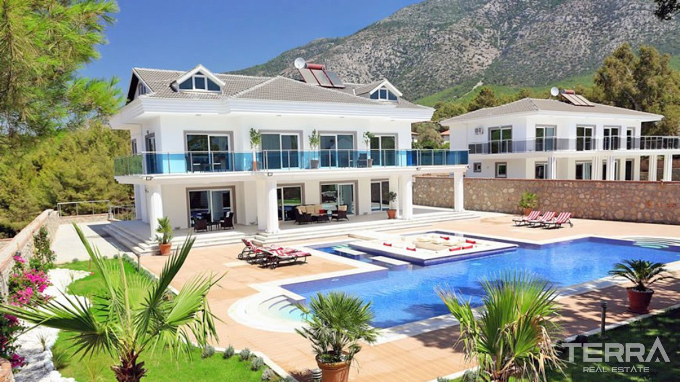 Luxury Villa in Fethiye with Private Swimming Pool and Large Garden - 55723
