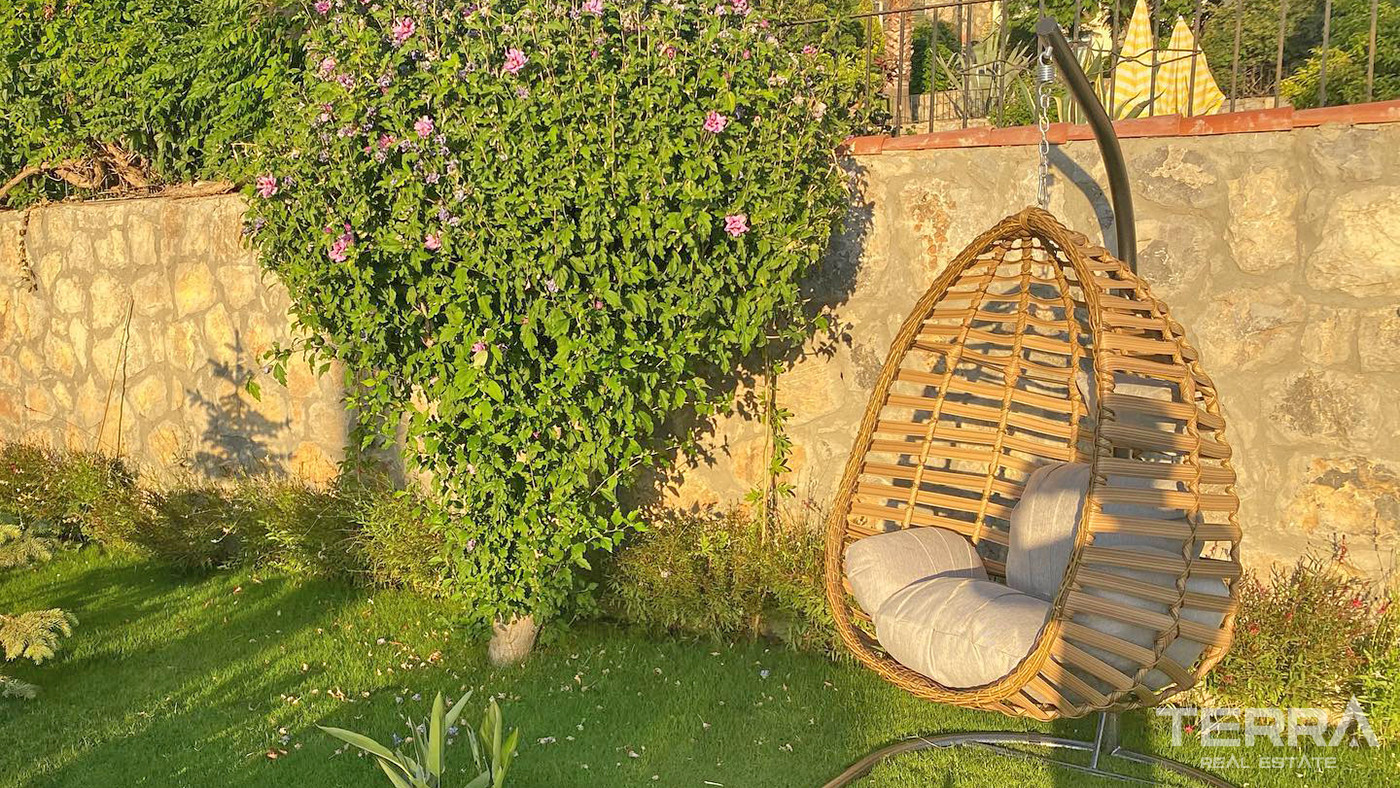 Resale Villa with Large Swimming Pool and Mountain View in Fethiye - 55778