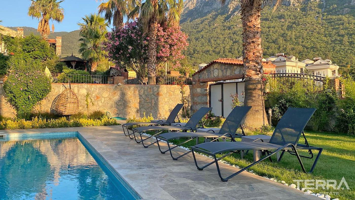 Resale Villa with Large Swimming Pool and Mountain View in Fethiye - 55779