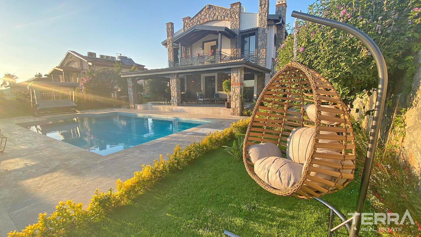 Resale Villa with Large Swimming Pool and Mountain View in Fethiye - 55782