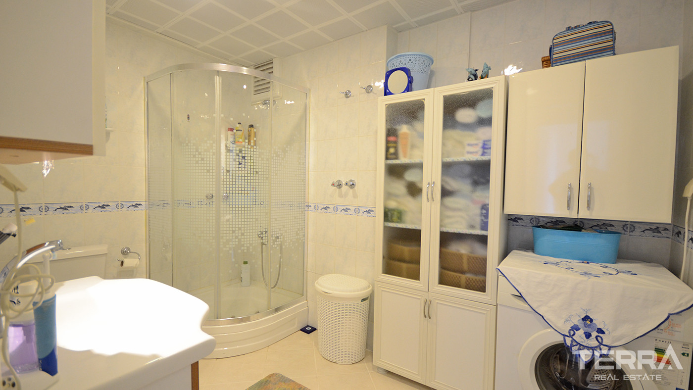 2-Bedroom Apartment with Sea View in Mahmutlar, Alanya - 56028