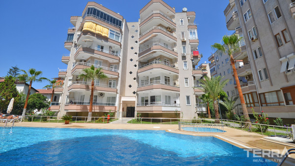 2-Bedroom Apartment with Sea View in Mahmutlar, Alanya