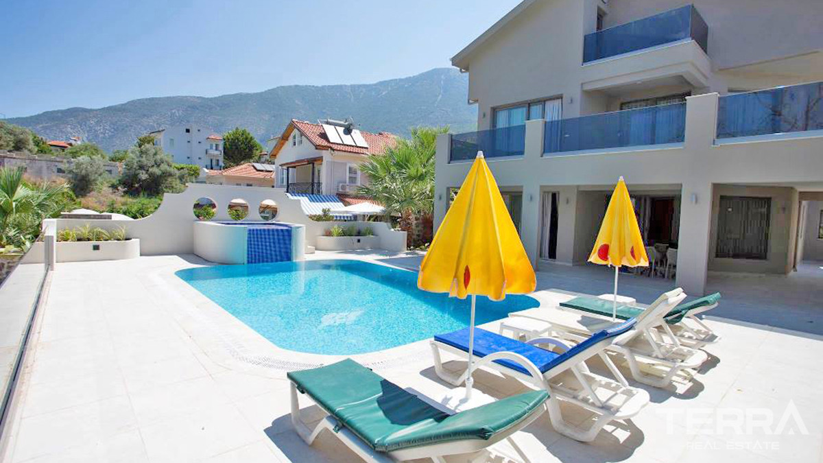 Investment New Villa with Outdoor and Indoor Pools in Fethiye, Ovacık - 56164
