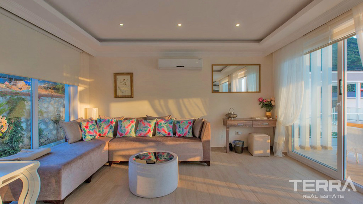 Luxury Villa with Infinity Pool and Sea View in Fethiye, Ovacık - 56234