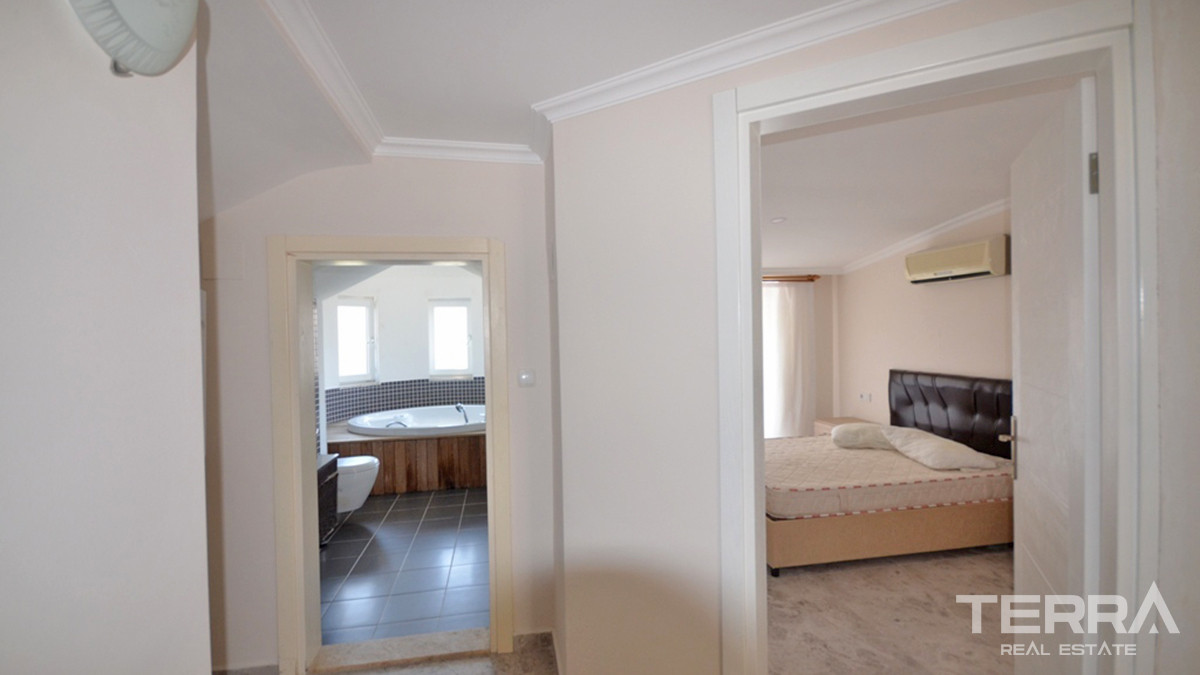 Resale Apartments in Fethiye, Çalış, Walking Distance to the Beach - 56412