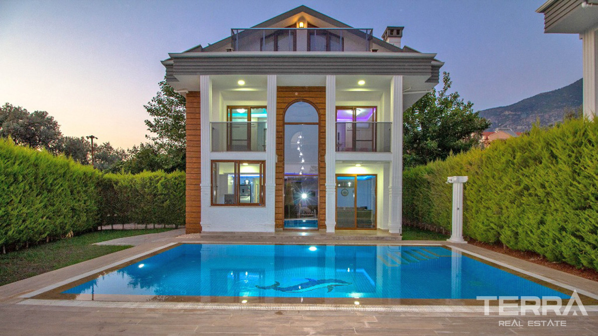 Resale 4-Bedroom Villa with Large Swimming Pool in Fethiye, Ovacık - 56704