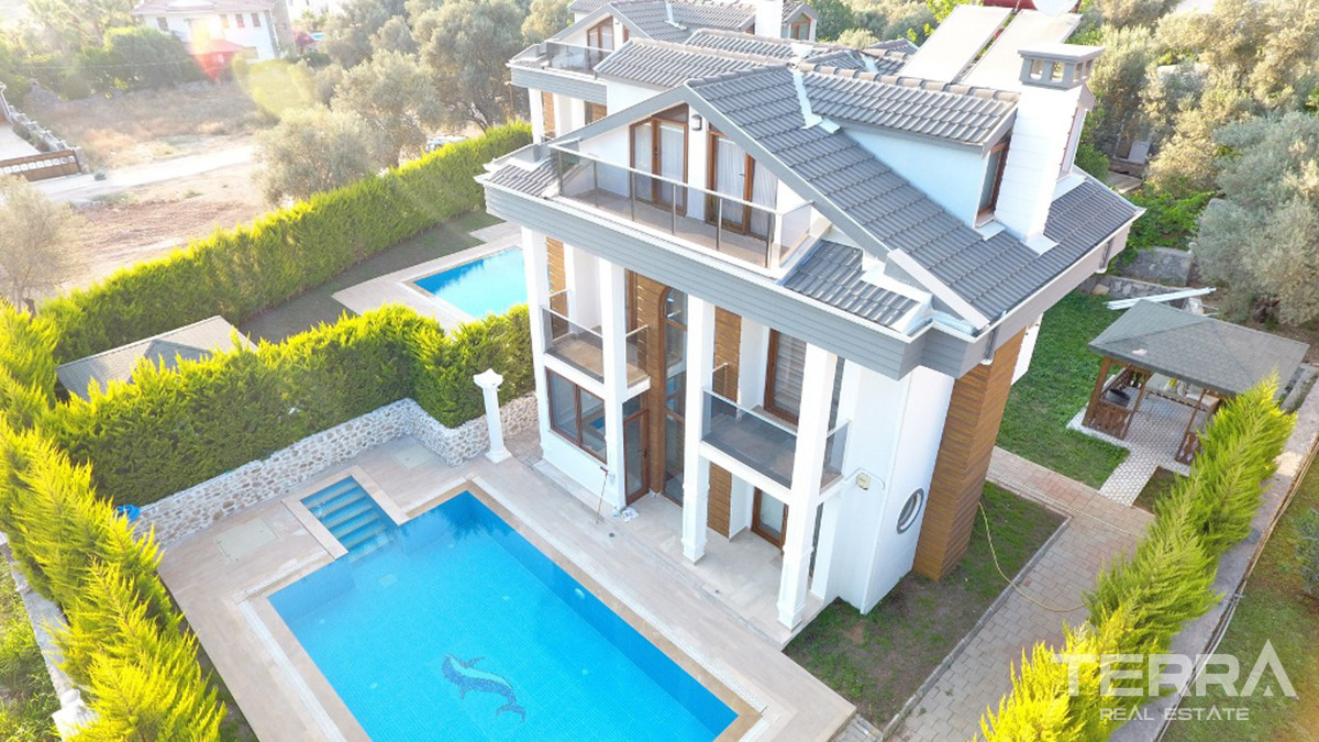 Resale 4-Bedroom Villa with Large Swimming Pool in Fethiye, Ovacık - 56706
