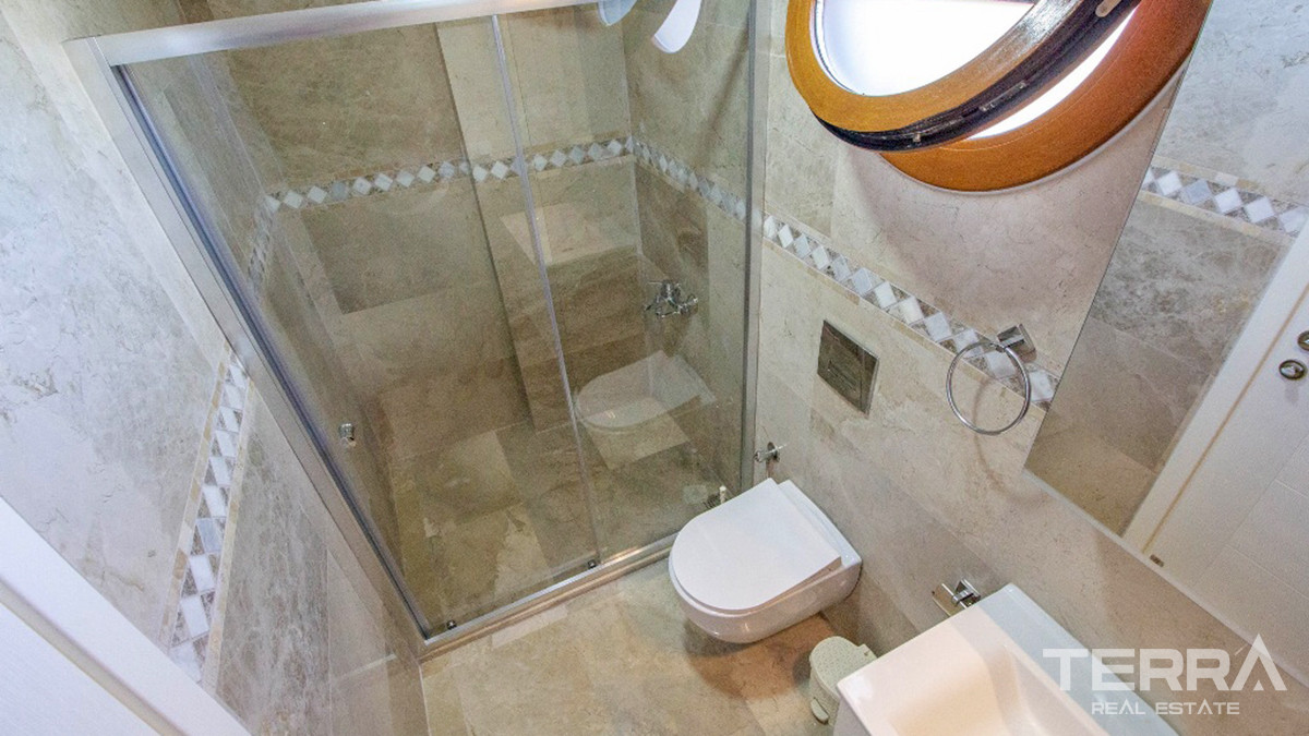 Resale 4-Bedroom Villa with Large Swimming Pool in Fethiye, Ovacık - 56709