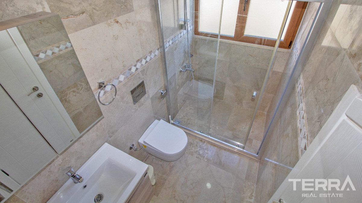 Resale 4-Bedroom Villa with Large Swimming Pool in Fethiye, Ovacık - 56714