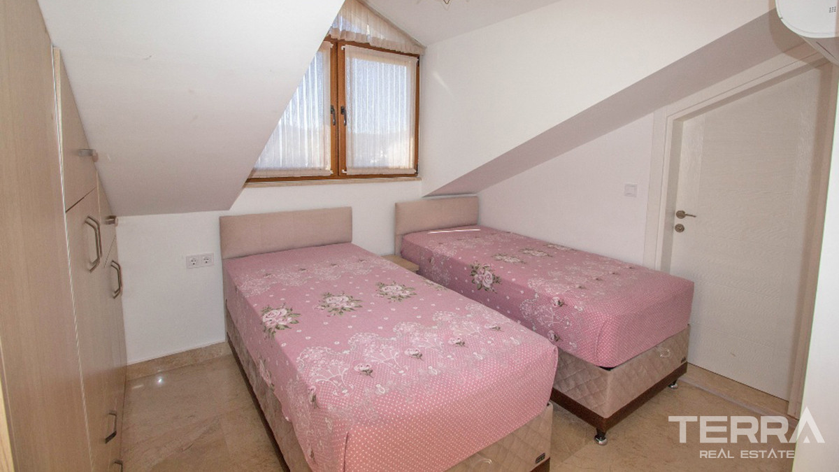 Resale 4-Bedroom Villa with Large Swimming Pool in Fethiye, Ovacık - 56715