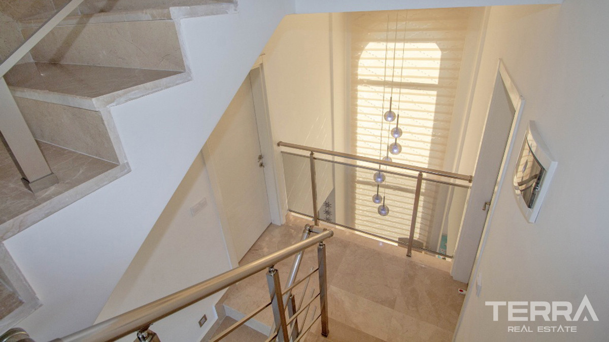 Resale 4-Bedroom Villa with Large Swimming Pool in Fethiye, Ovacık - 56716