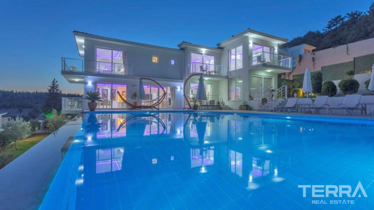 Resale Luxury Villa with Infinity Pool in Fethiye, Ovacık - 57074