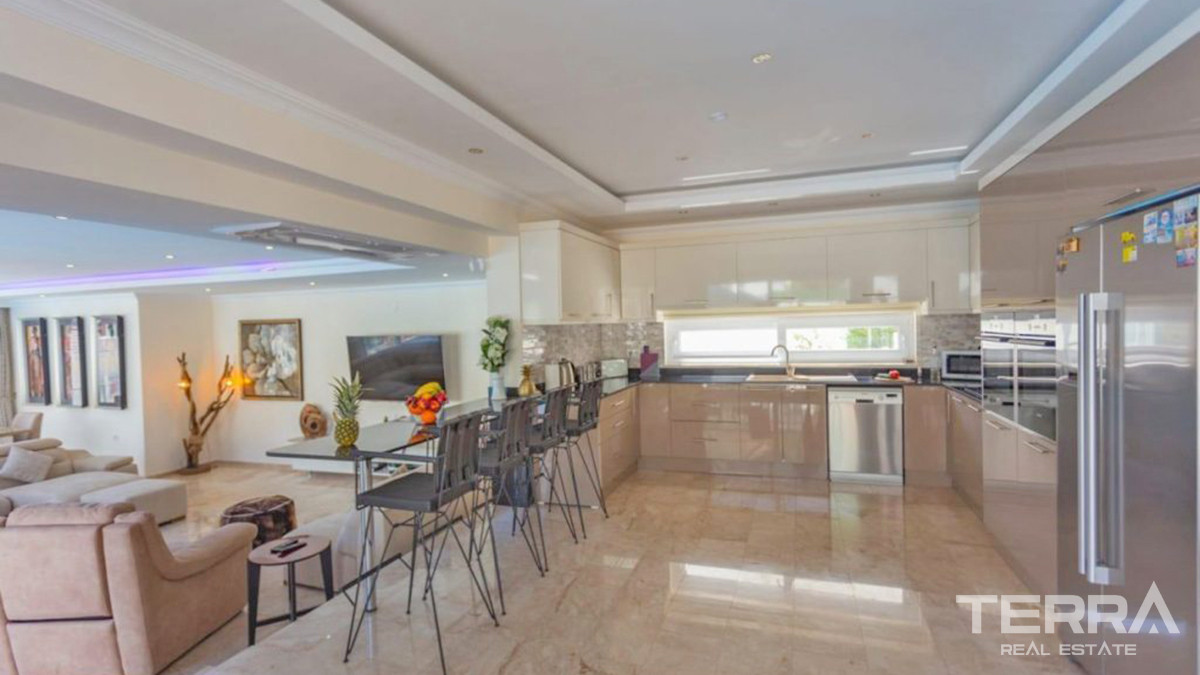 Resale Luxury Villa with Infinity Pool in Fethiye, Ovacık - 57088