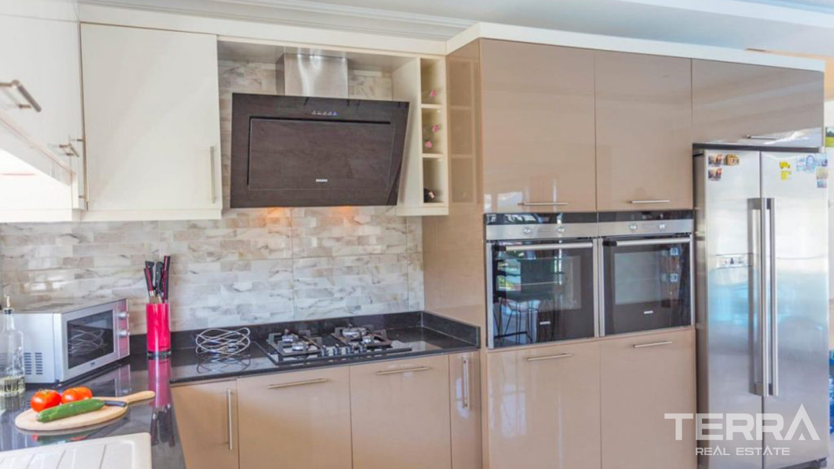 Resale Luxury Villa with Infinity Pool in Fethiye, Ovacık - 57090