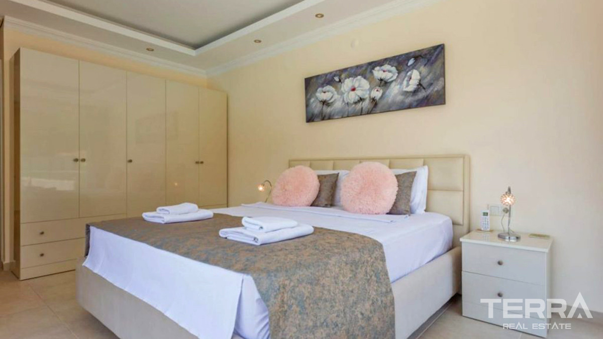 Resale Luxury Villa with Infinity Pool in Fethiye, Ovacık - 57097