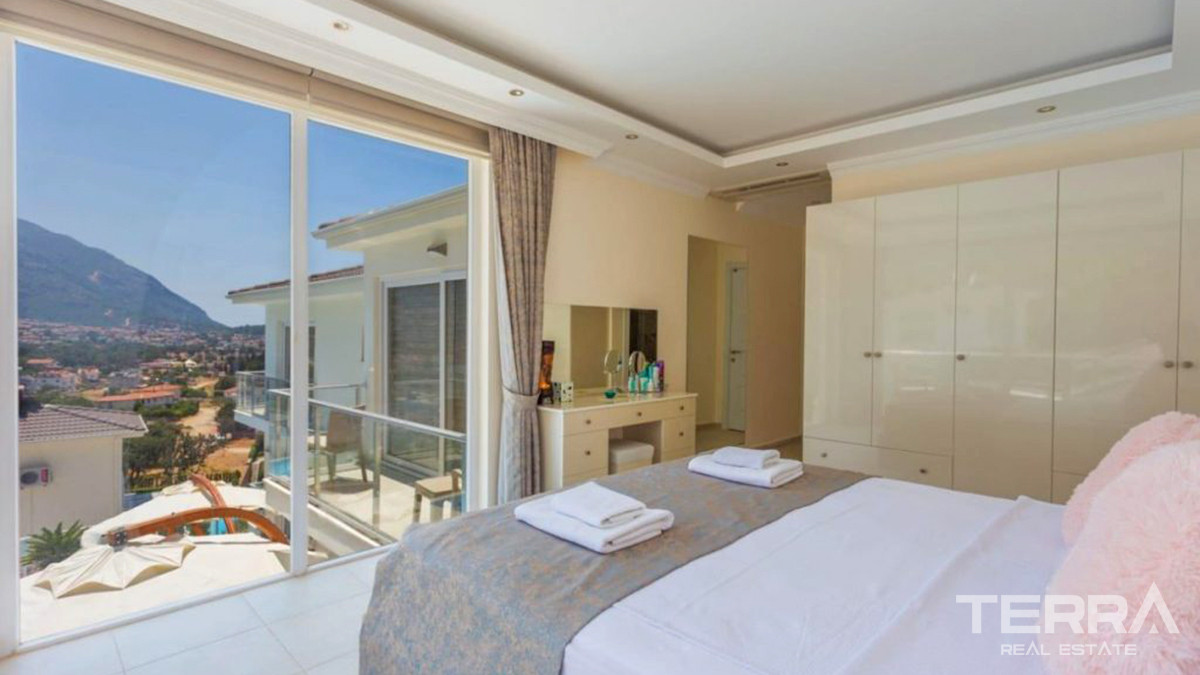 Resale Luxury Villa with Infinity Pool in Fethiye, Ovacık - 57100