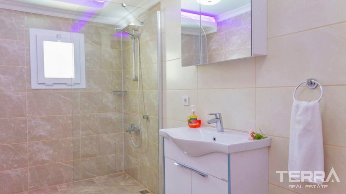 Resale Luxury Villa with Infinity Pool in Fethiye, Ovacık - 57103