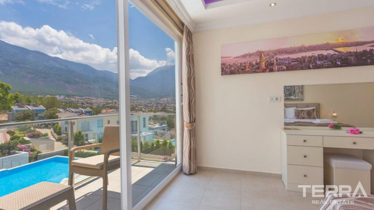 Resale Luxury Villa with Infinity Pool in Fethiye, Ovacık - 57104