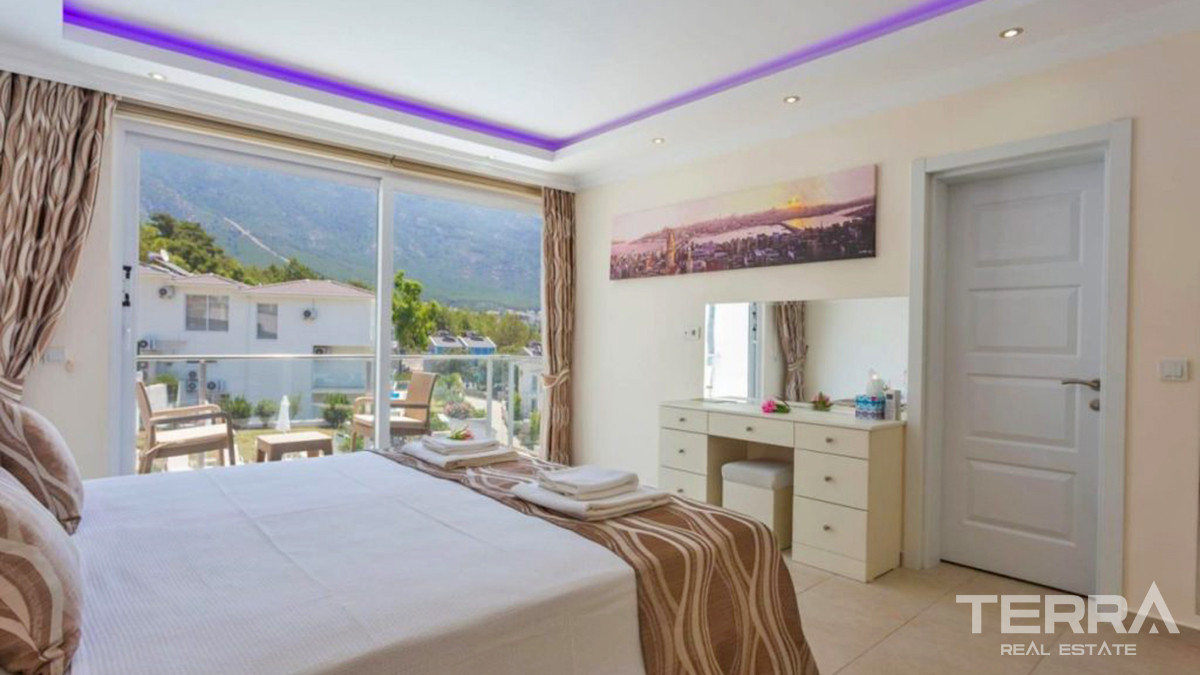 Resale Luxury Villa with Infinity Pool in Fethiye, Ovacık - 57105