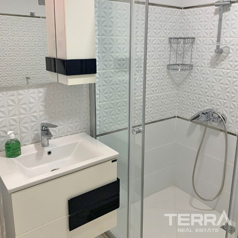 Furnished Resale Penthouse Apartment 150 m from the Sea in Fethiye - 57534