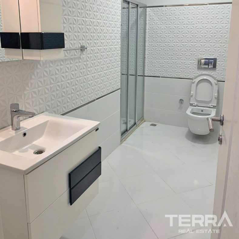 Furnished Resale Penthouse Apartment 150 m from the Sea in Fethiye - 57545