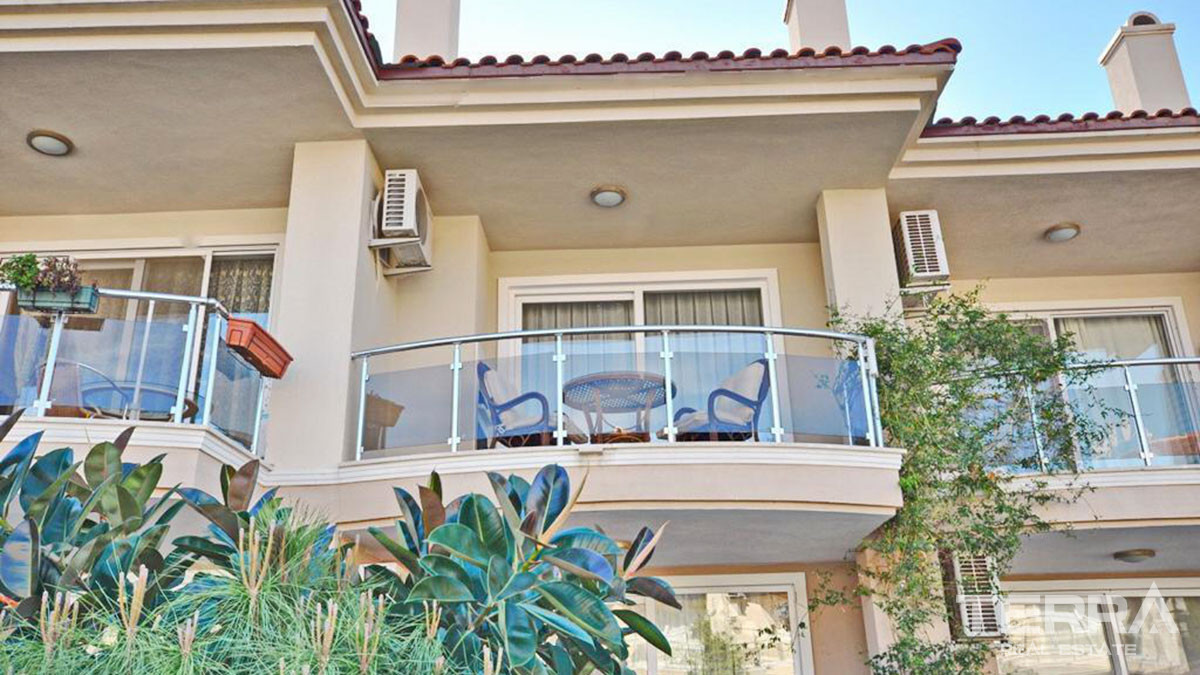 Resale Seafront Apartment in Fethiye, Çalış with Shared Swimming Pool - 57549