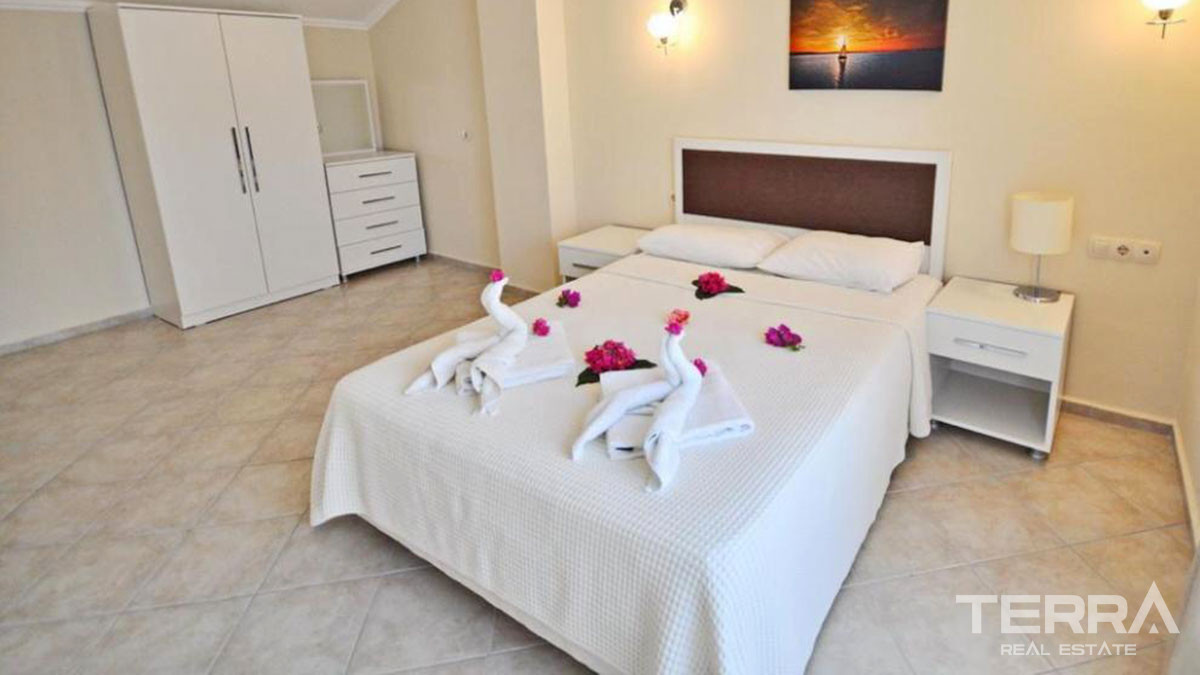 Resale Seafront Apartment in Fethiye, Çalış with Shared Swimming Pool - 57558