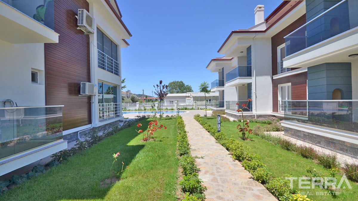 Investment Apartment with Shared Swimming pool in Fethiye Center - 57571