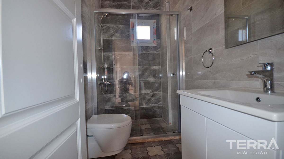 Investment Apartment with Shared Swimming pool in Fethiye Center - 57576