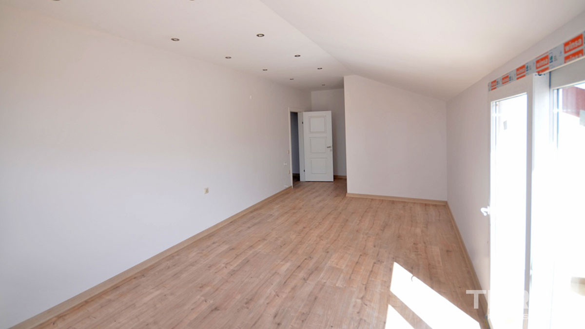 Investment Apartment with Shared Swimming pool in Fethiye Center - 57581