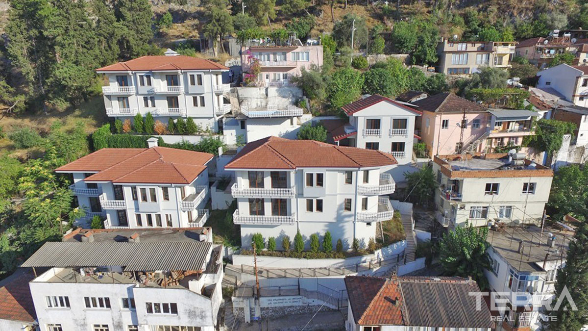 Sea View Villa with Shared Swimming Pool in Fethiye Town - 57665
