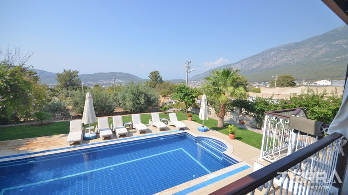 Resale Villa with Large Garden and Swimming Pool in Fethiye Ovacık - 57886