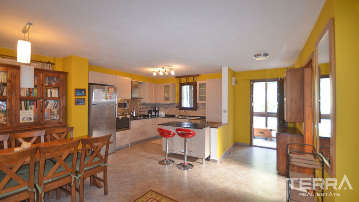 Resale Villa with Large Garden and Swimming Pool in Fethiye Ovacık - 57891