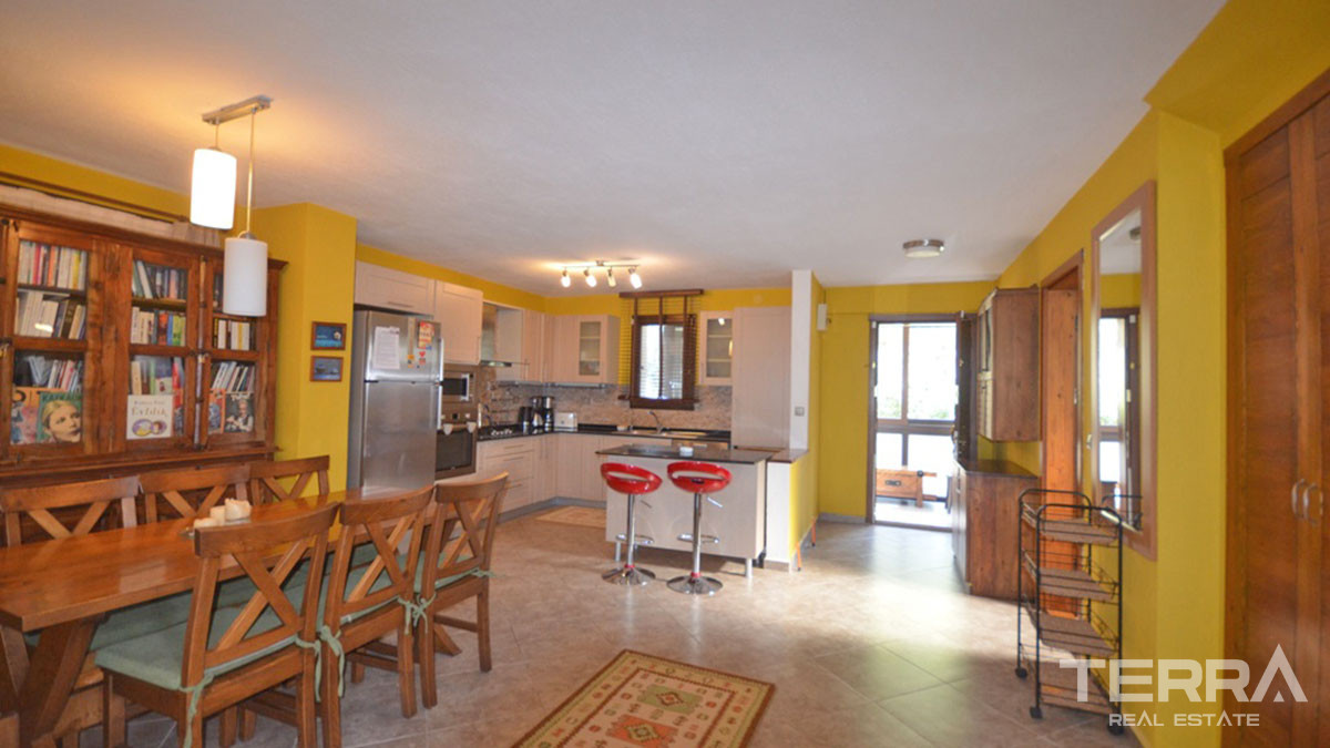 Resale Villa with Large Garden and Swimming Pool in Fethiye Ovacık - 57893