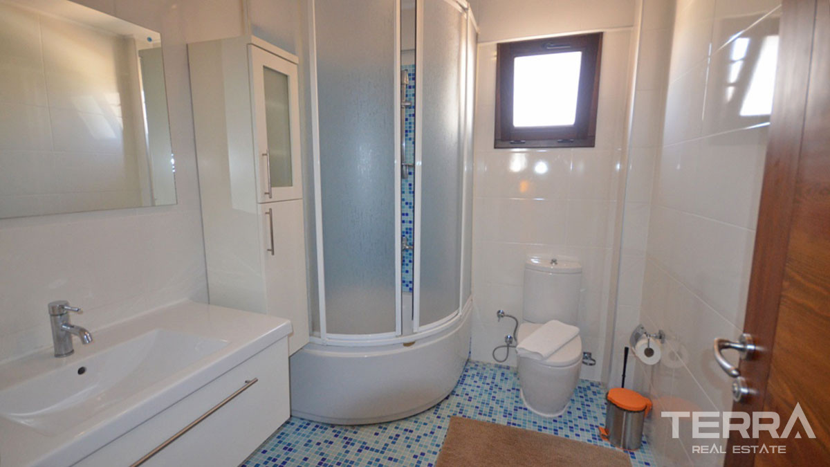 Resale Villa with Large Garden and Swimming Pool in Fethiye Ovacık - 57903
