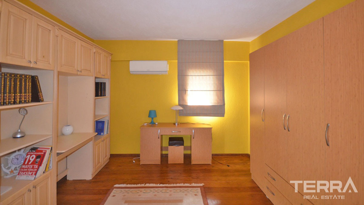 Resale Villa with Large Garden and Swimming Pool in Fethiye Ovacık - 57904