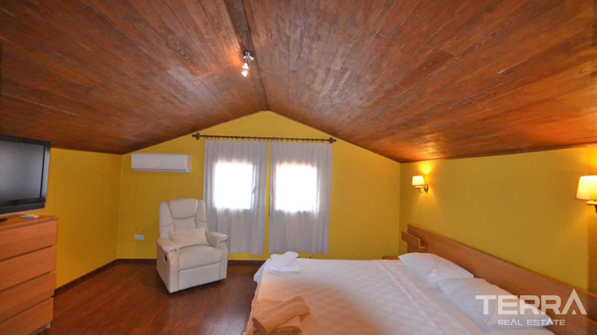 Resale Villa with Large Garden and Swimming Pool in Fethiye Ovacık - 57909